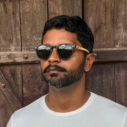 Óculos de Sol Beagá Preto Polarizado Pequeno