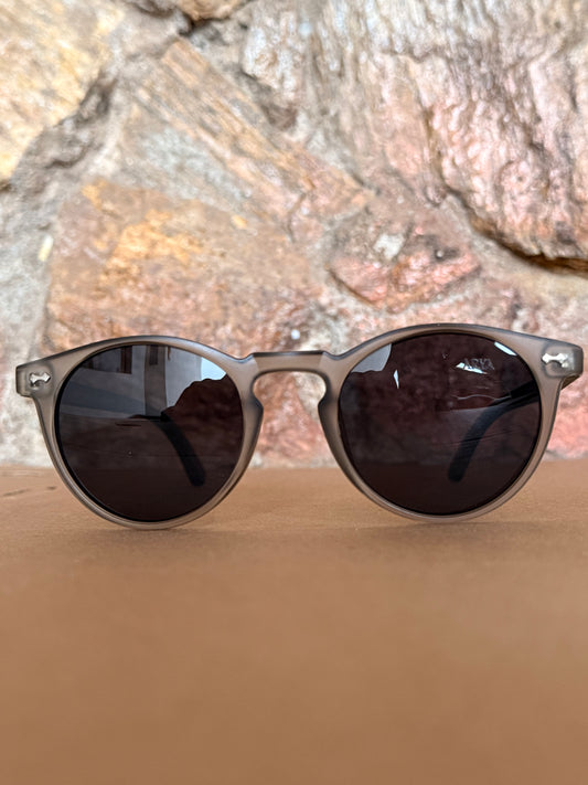 Óculos de Sol Beaga Fosco Polarizado Pequeno