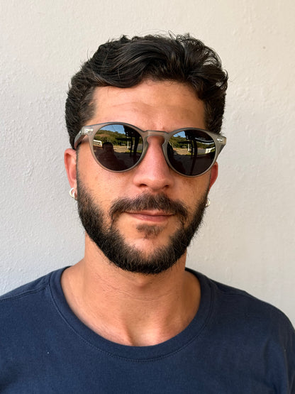 Óculos de Sol Beaga Fosco Polarizado Pequeno